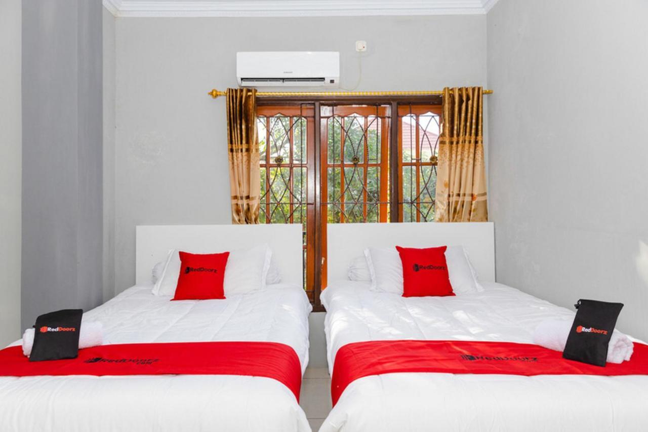 Reddoorz Near Transmart Kairagi Dua 3* Manado