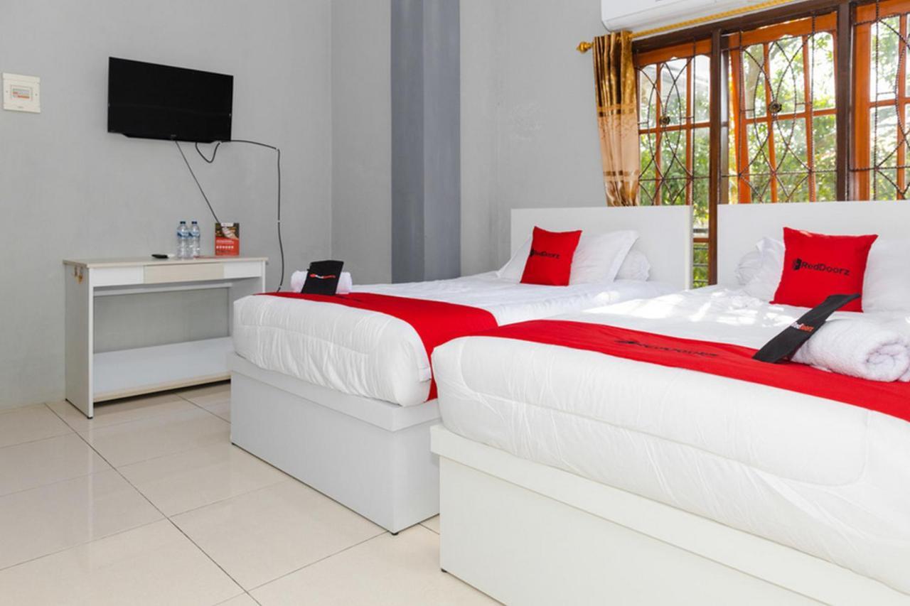 Reddoorz Near Transmart Kairagi Dua Wisma tamu Manado